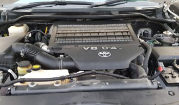 Used Toyota V8 2013 Land Cruiser full