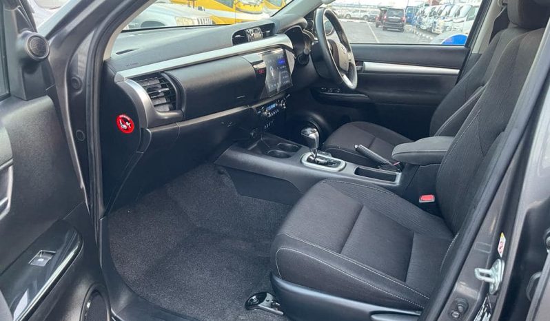 2016 Toyota Hilux SR5, Dual Cab, 2.8 Diesel Automatic full
