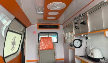 Ambulance 2021 Toyota Hiace Commuter, 2.8L Turbo Diesel Automatic full