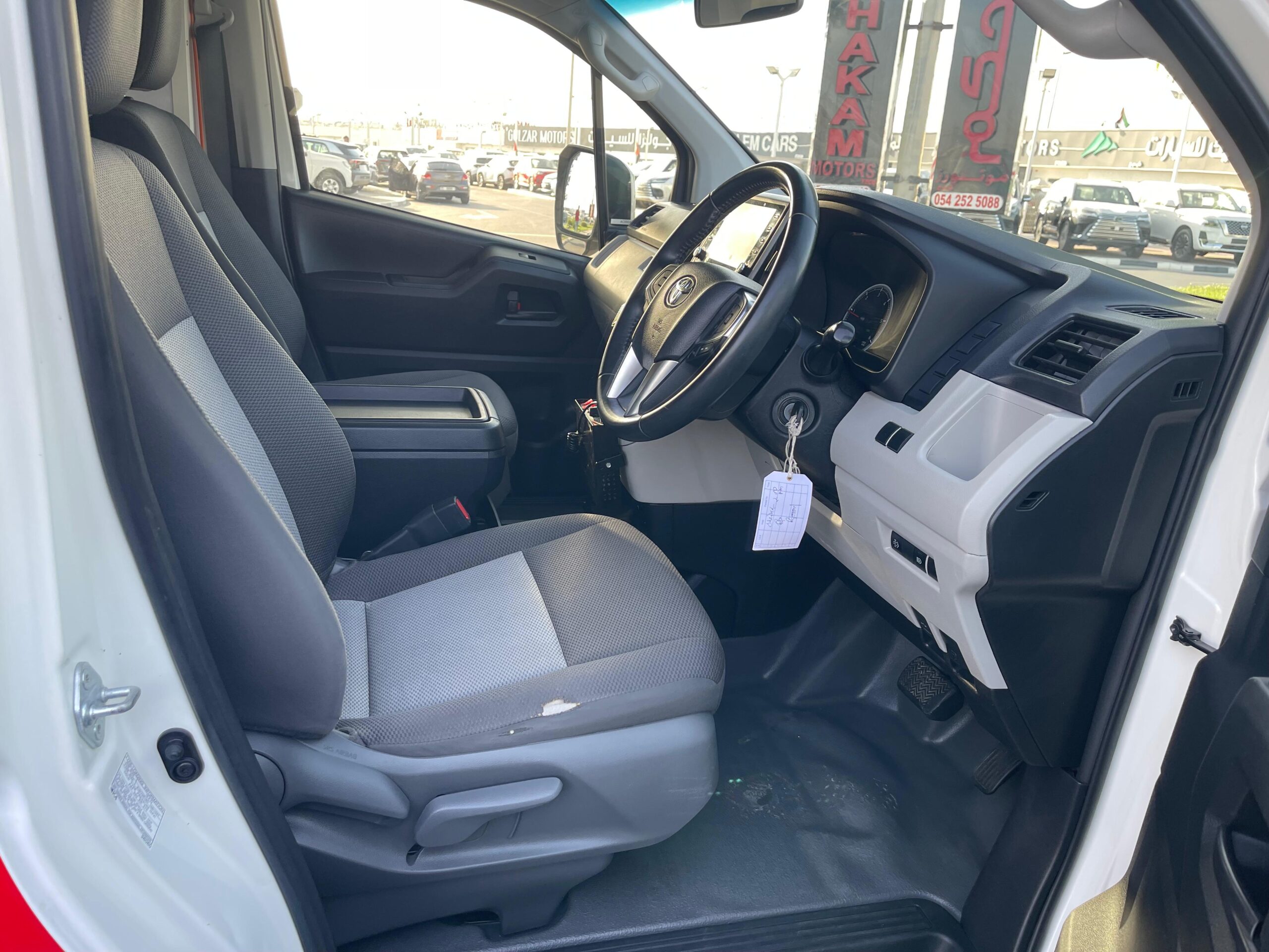 TOYOTA HIACE AMBULANCE 2021 - Image 13