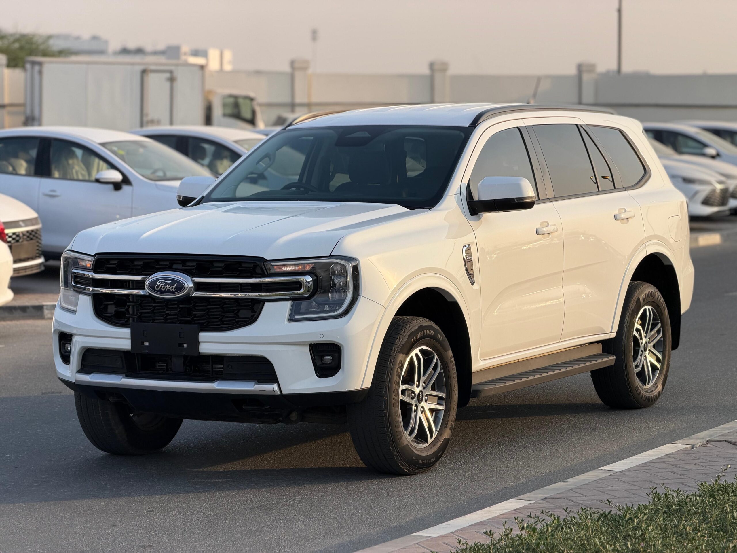 FORD EVEREST TREND 2024 - Image 2