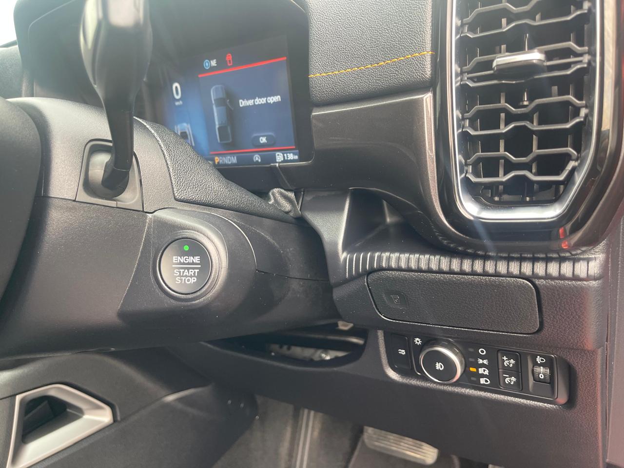 FORD RANGER WILDTRAK 2023 RHD - Image 19