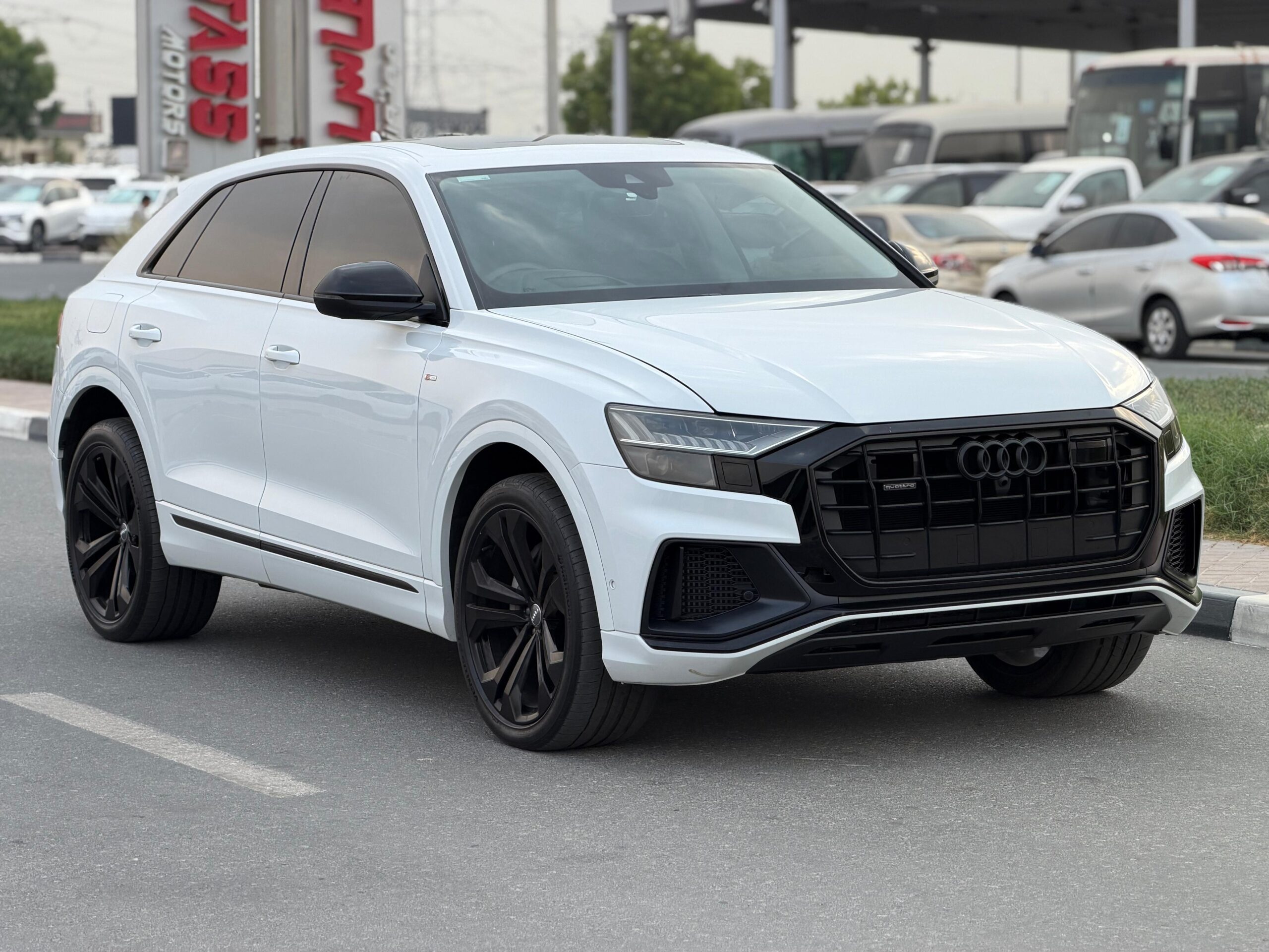 AUDI Q8 2019 - Image 2