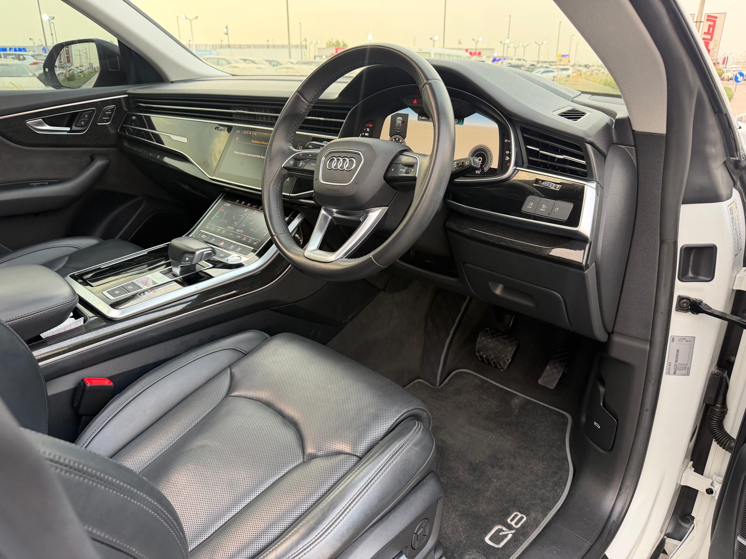 AUDI Q8 2019 - Image 20