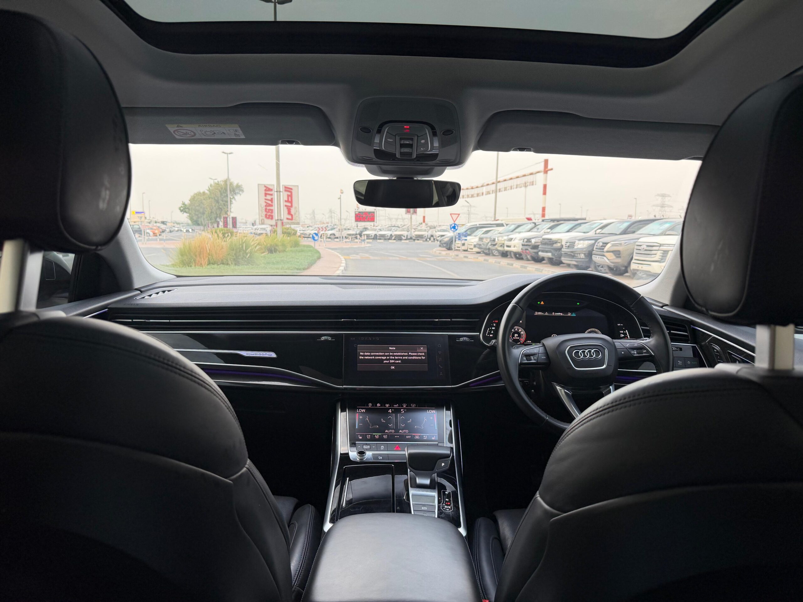 AUDI Q8 2019 - Image 25