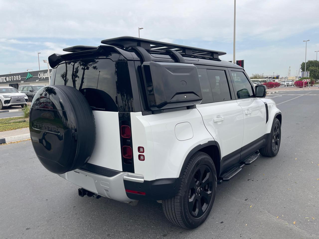 LAND ROVER DEFENDER 2024 - Image 10