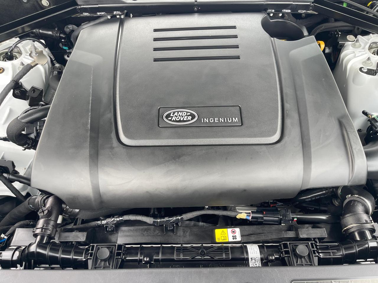 LAND ROVER DEFENDER 2024 - Image 23