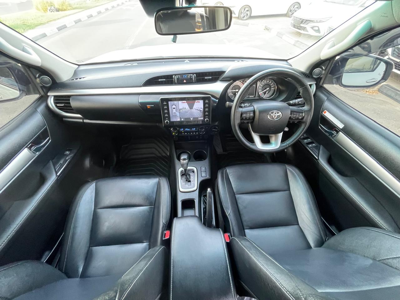 TOYOTA HILLUX CANOPI 2023 2.8 D4D - Image 12