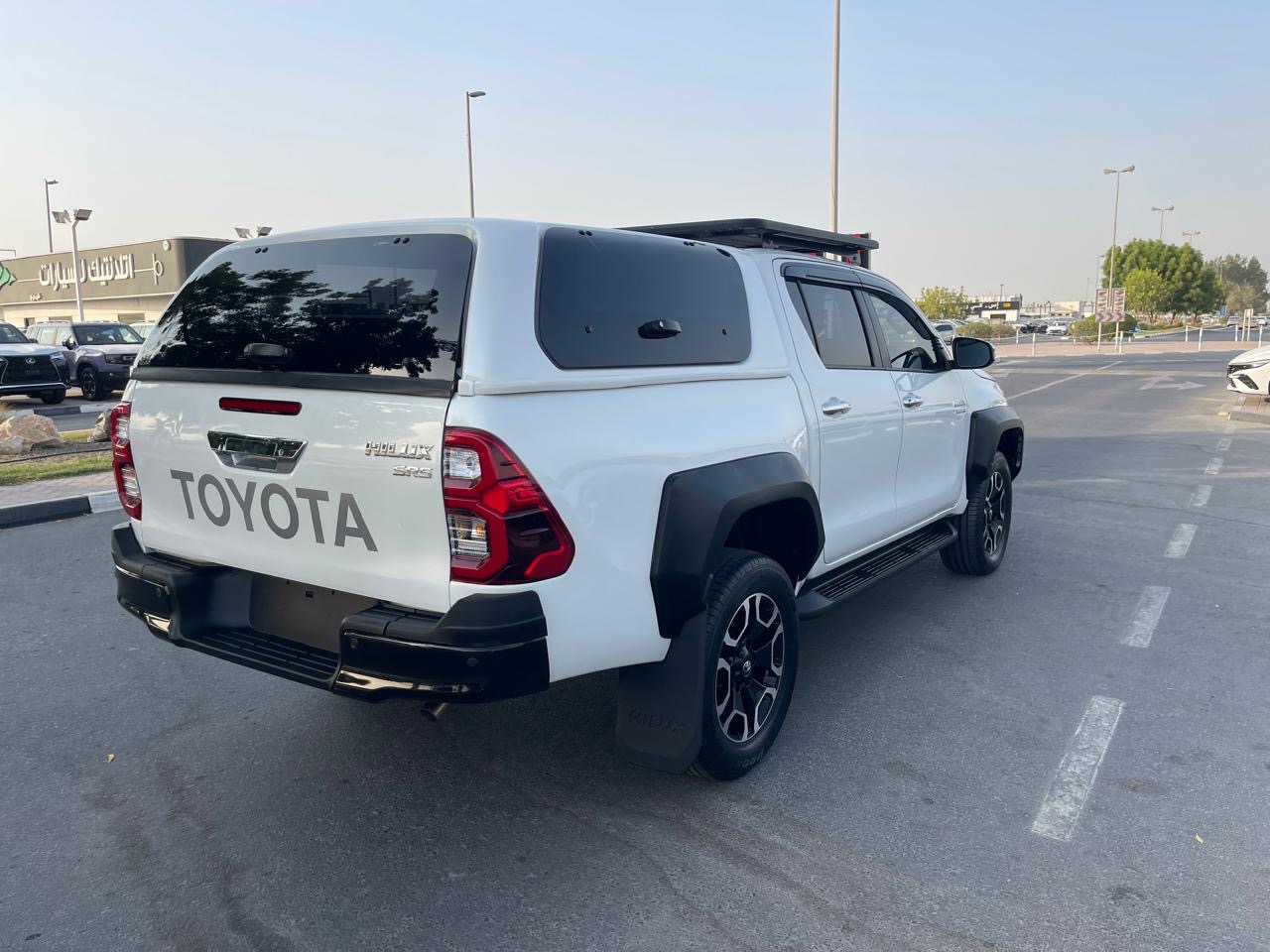 TOYOTA HILLUX CANOPI 2023 2.8 D4D - Image 23