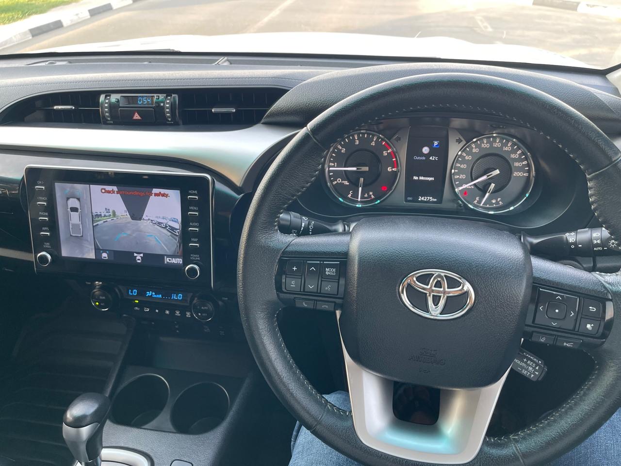 TOYOTA HILLUX CANOPI 2023 2.8 D4D - Image 3