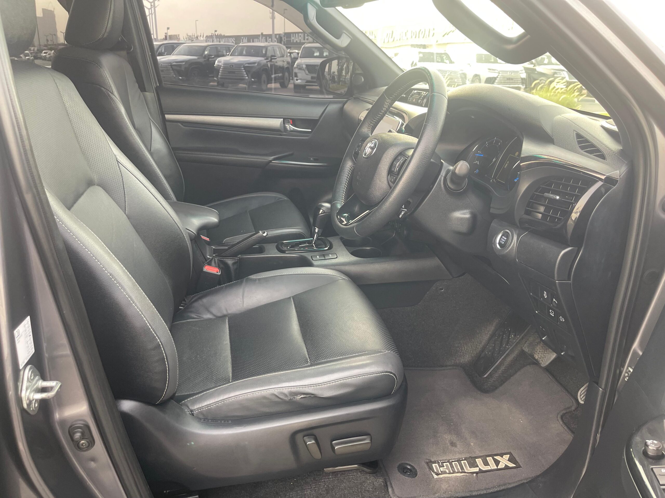 TOYOTA HILUX PICK UP DOUBLE CABIN 2021/12 - Image 17