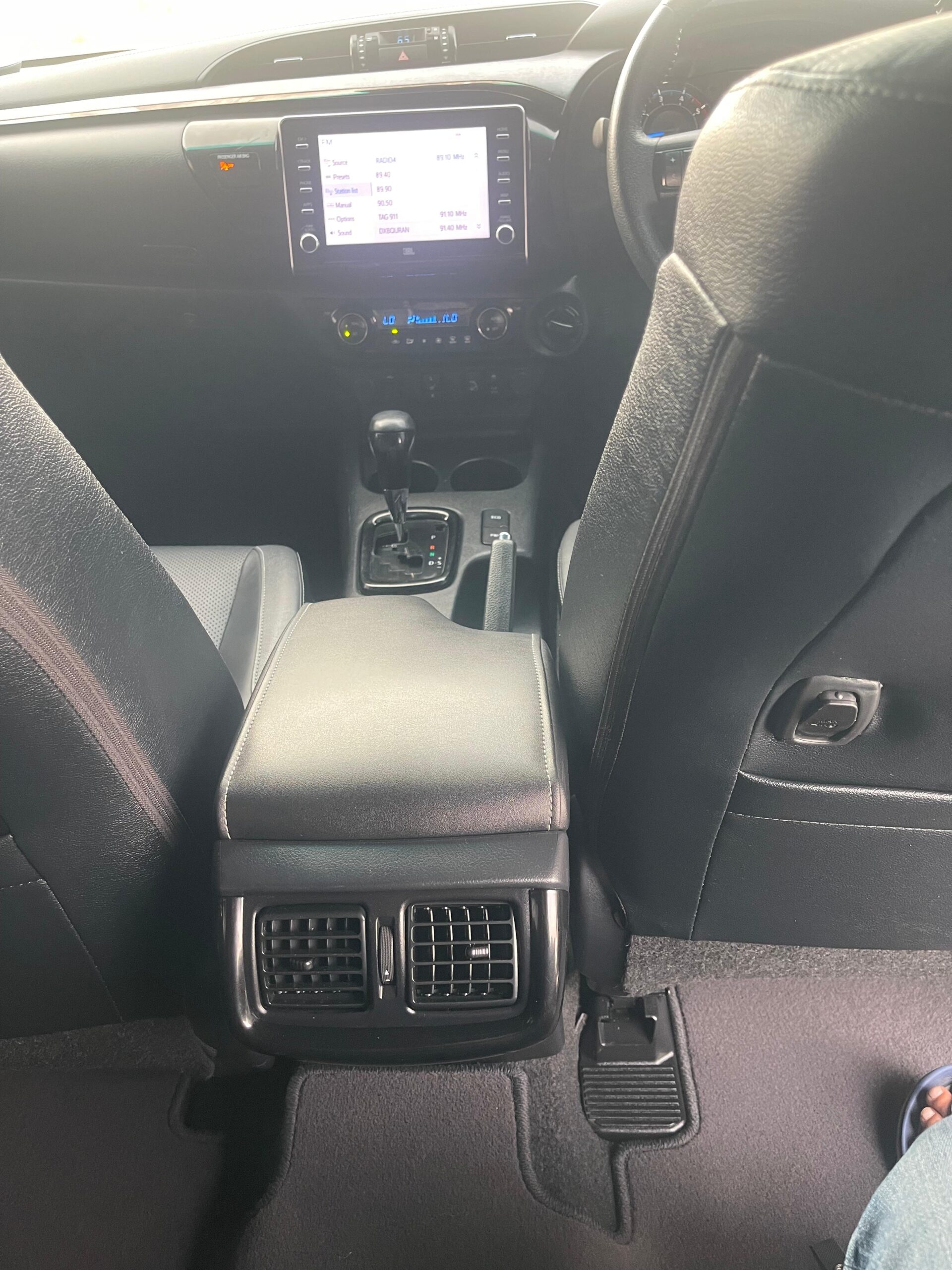 TOYOTA HILUX PICK UP DOUBLE CABIN 2021/12 - Image 21
