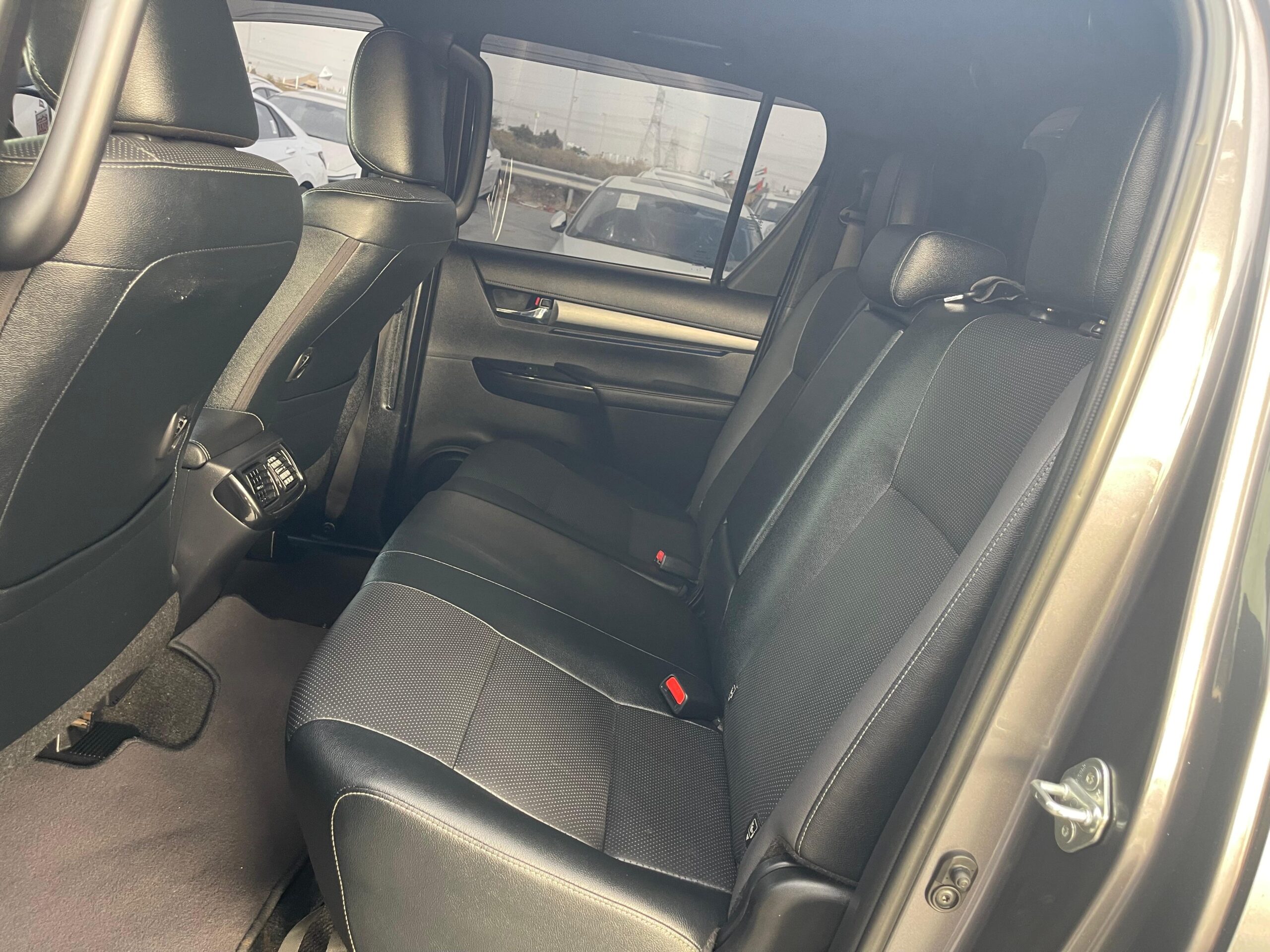 TOYOTA HILUX PICK UP DOUBLE CABIN 2021/12 - Image 25