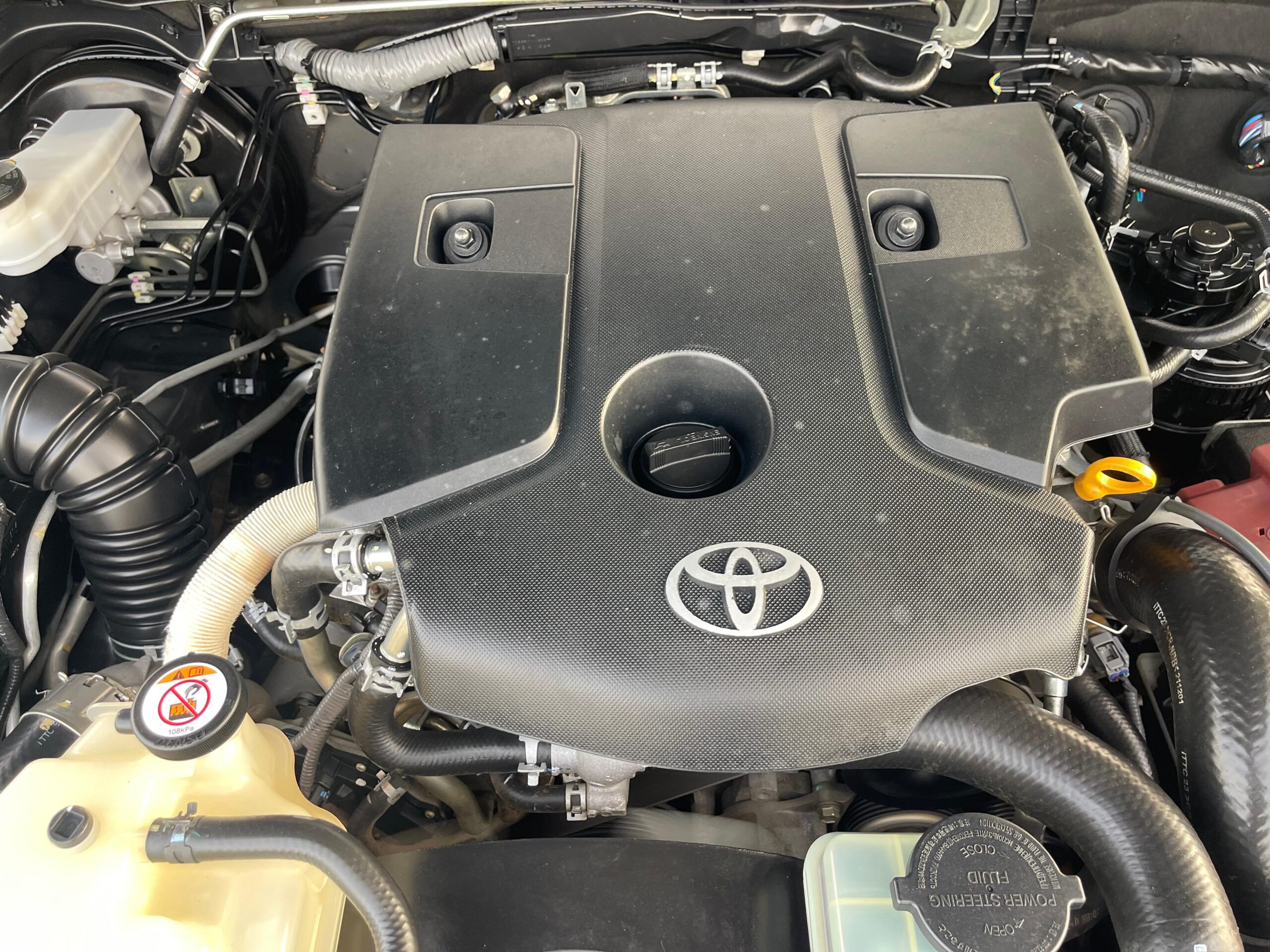 TOYOTA HILUX PICK UP DOUBLE CABIN 2021/12 - Image 30