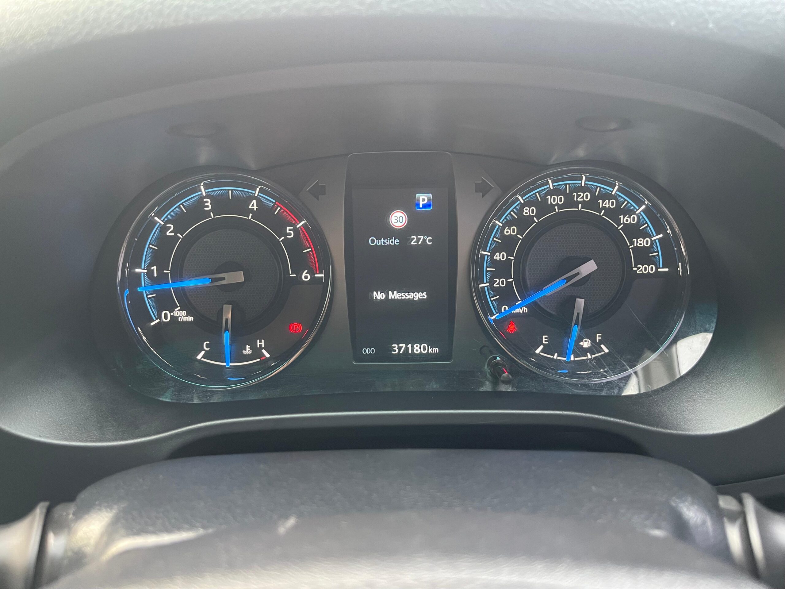 TOYOTA HILUX PICK UP DOUBLE CABIN 2021/12 - Image 31