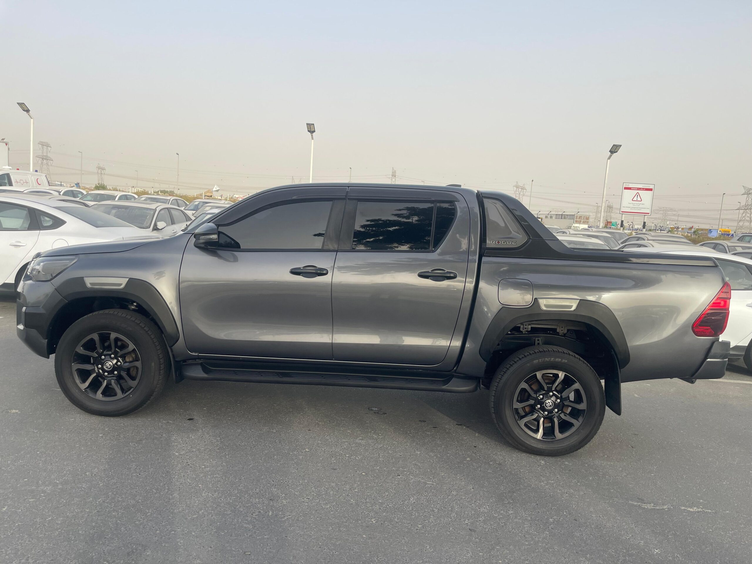 TOYOTA HILUX PICK UP DOUBLE CABIN 2021/12 - Image 6